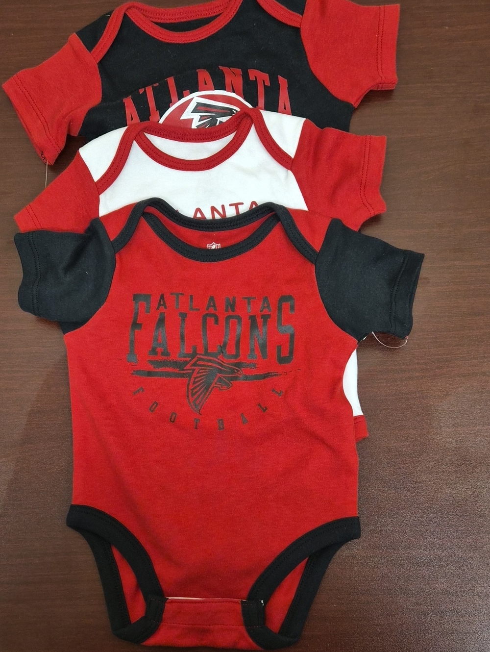 Team Apparel Atlanta Falcons Red & Black Baby One-Piece Bodysuit Set